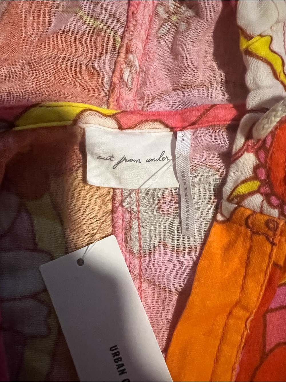 Women’s blouse - Picture 2 of 3